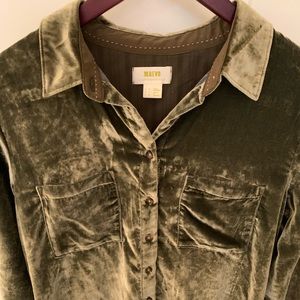 Maeve Crushed Velvet top from Anthropologie  Moss color. Size 6